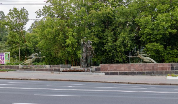 Фонтан "Двина, Витьба и Лучоса" в Витебске — фото 2