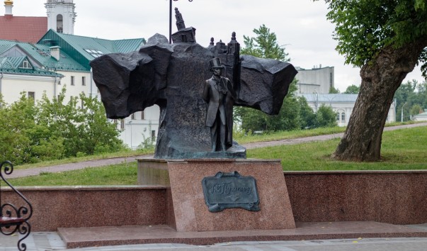 Памятник Пушкину А.С. в Витебске — фото 2