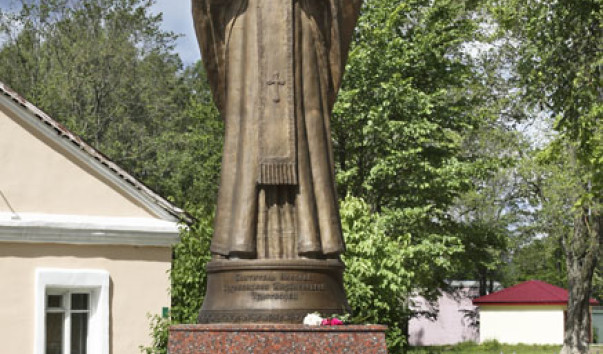 Памятник Николаю Чудотворцу в Полоцке — фото 3