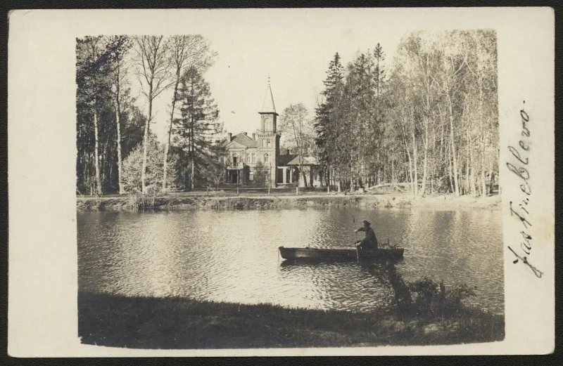Усадьба Котлубаев в деревне Ястрембель, исторический вид до 1917 года.