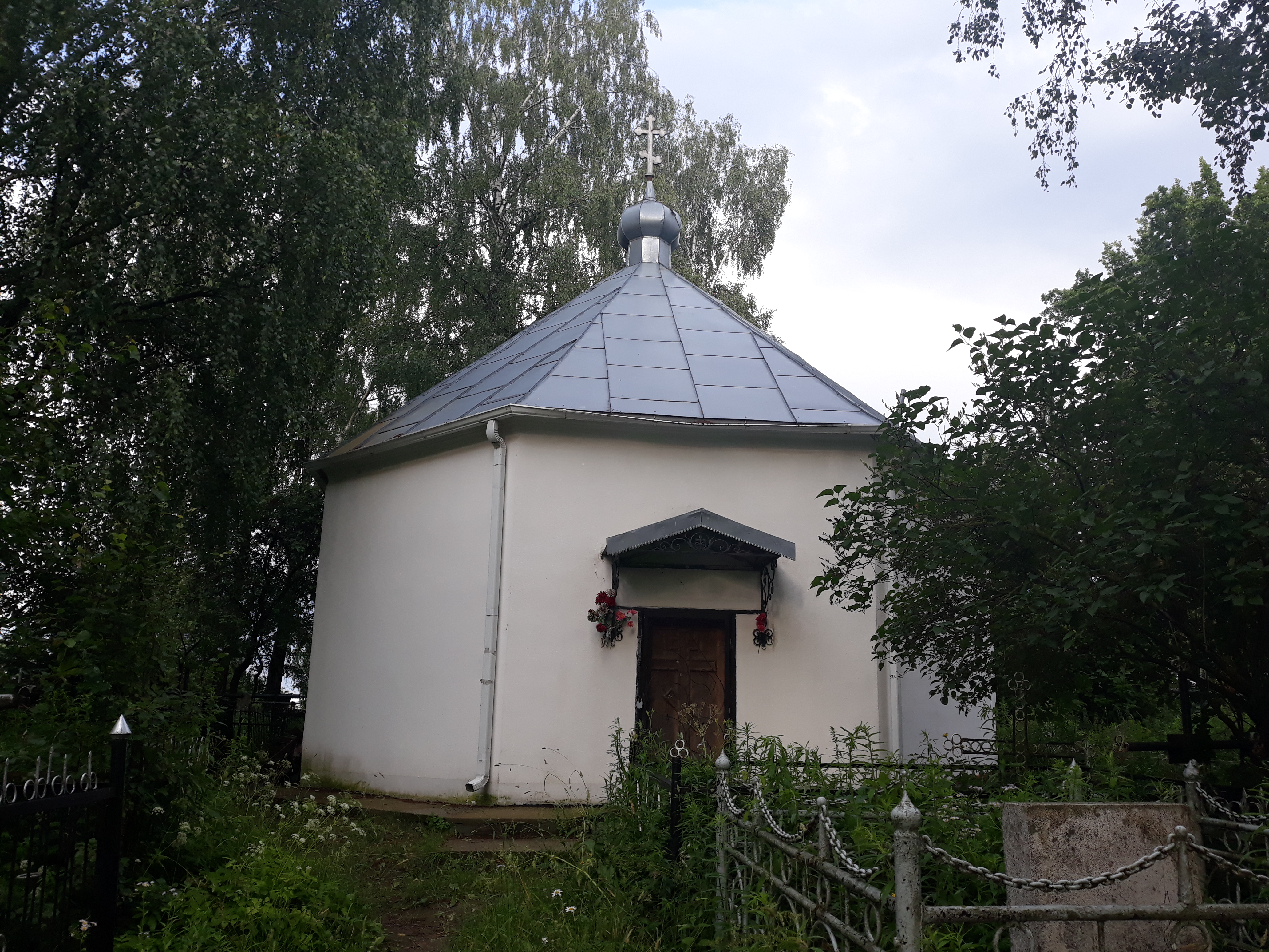 Кладбищенская церковь