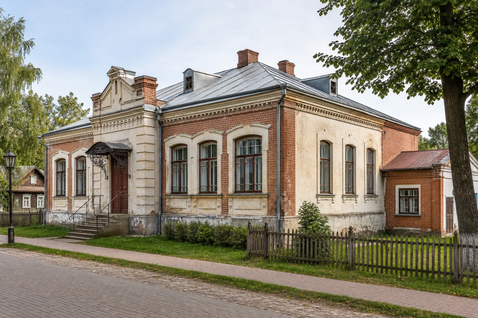 Дисна. Руины уездной больницы