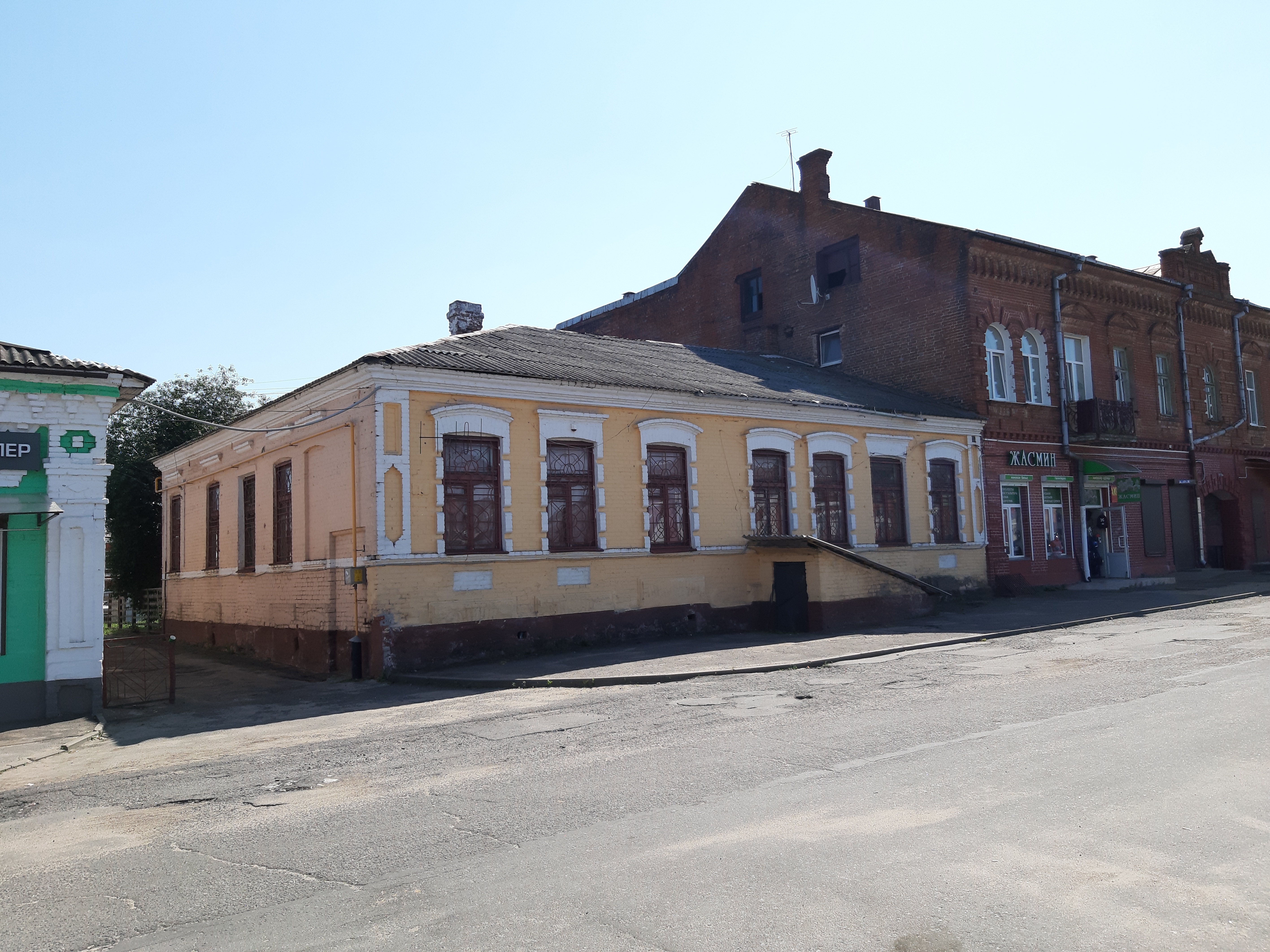 Дом по улице Дзержинского, 19