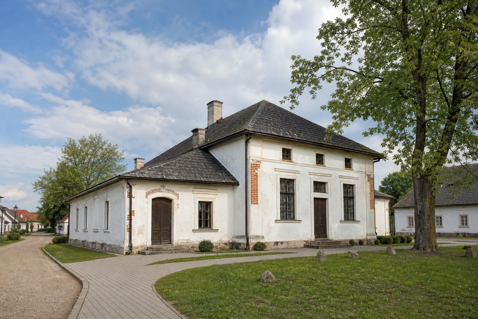 Флигель