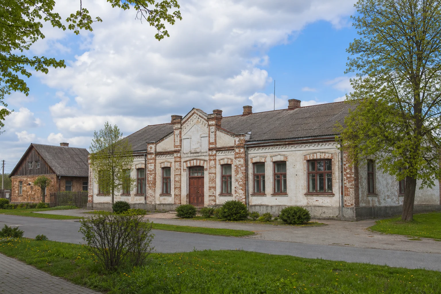 Колдычево, тюрьма (руины)