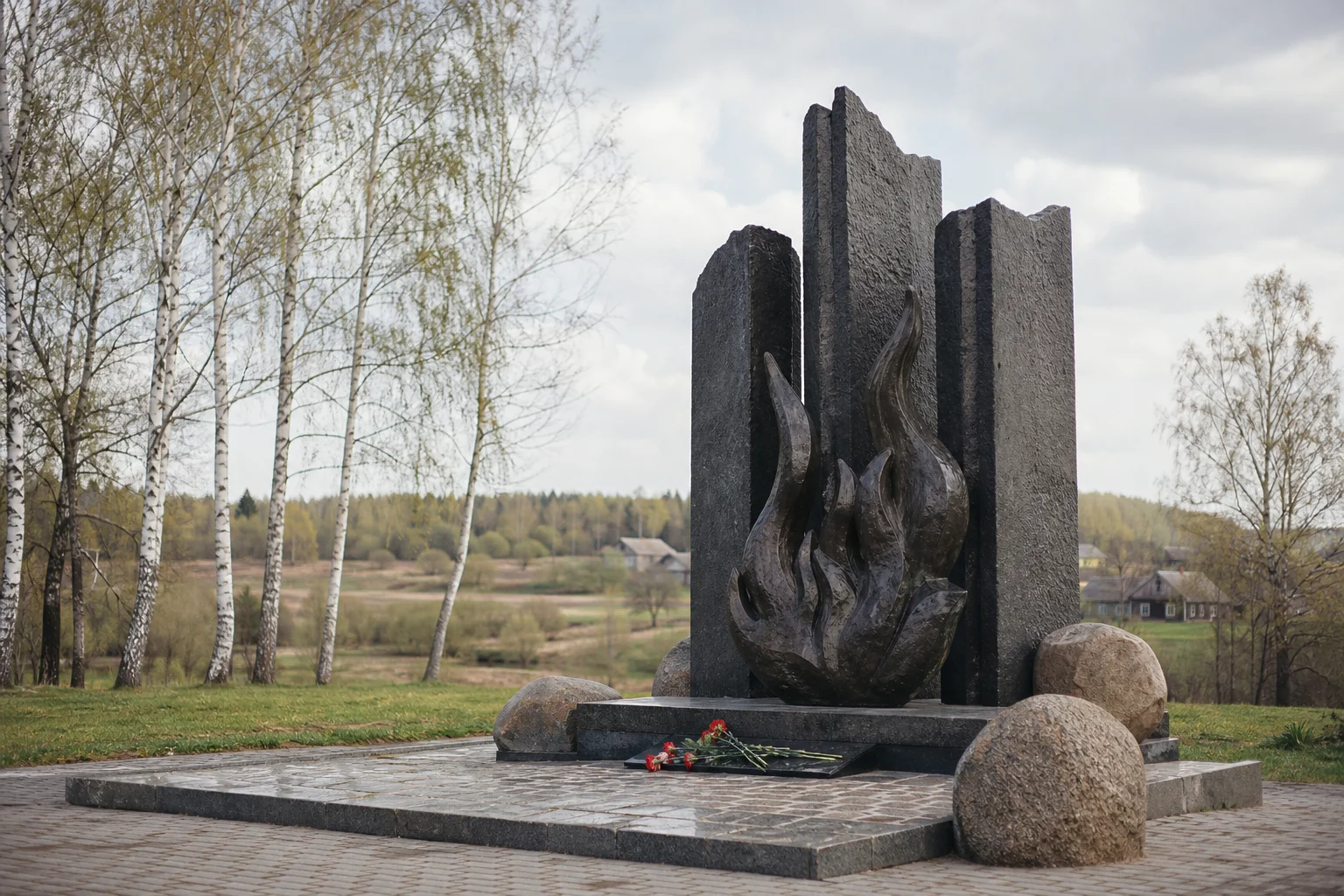 Памятник сожженным деревням глубокского района