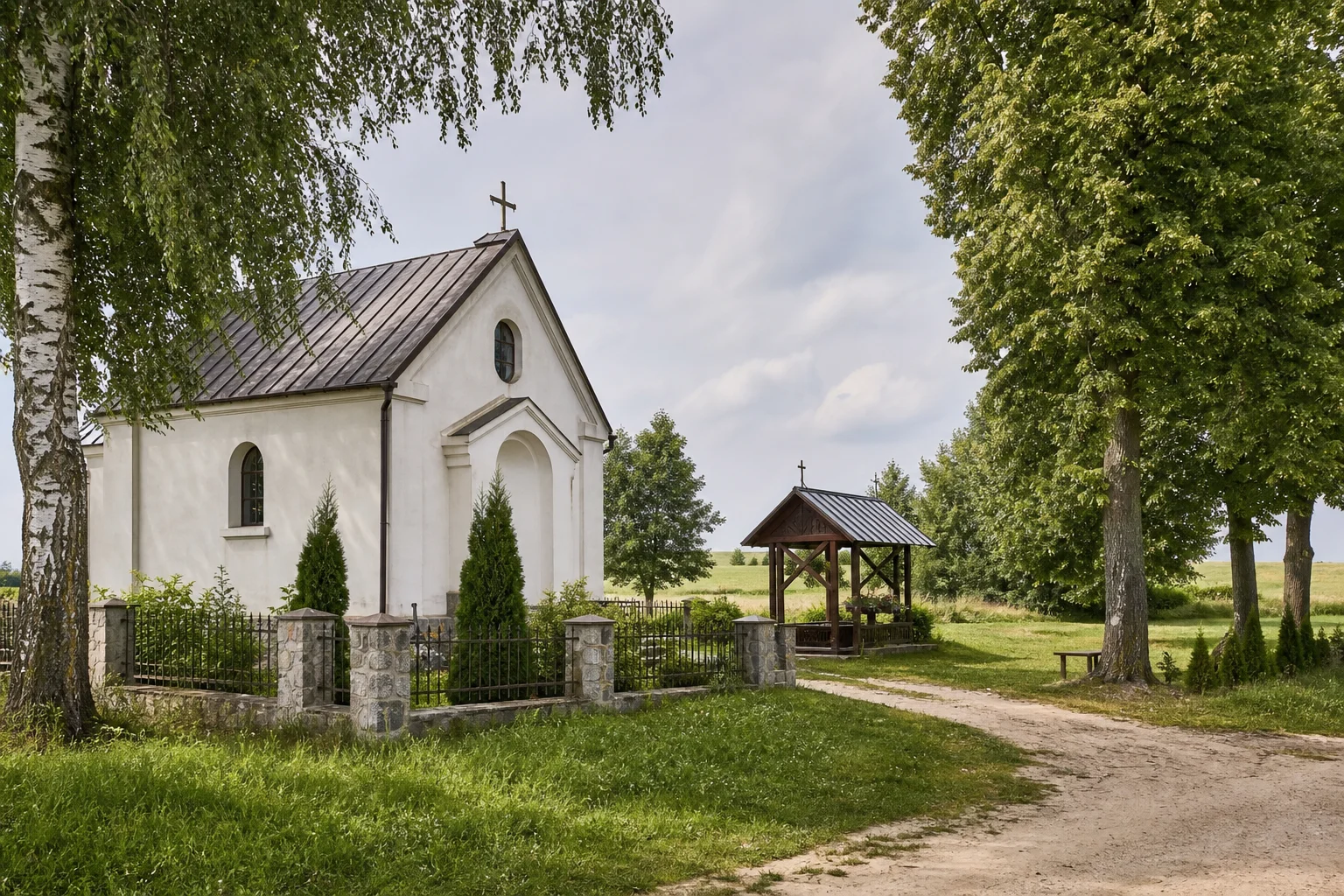 Придорожная каплица в Цвирках