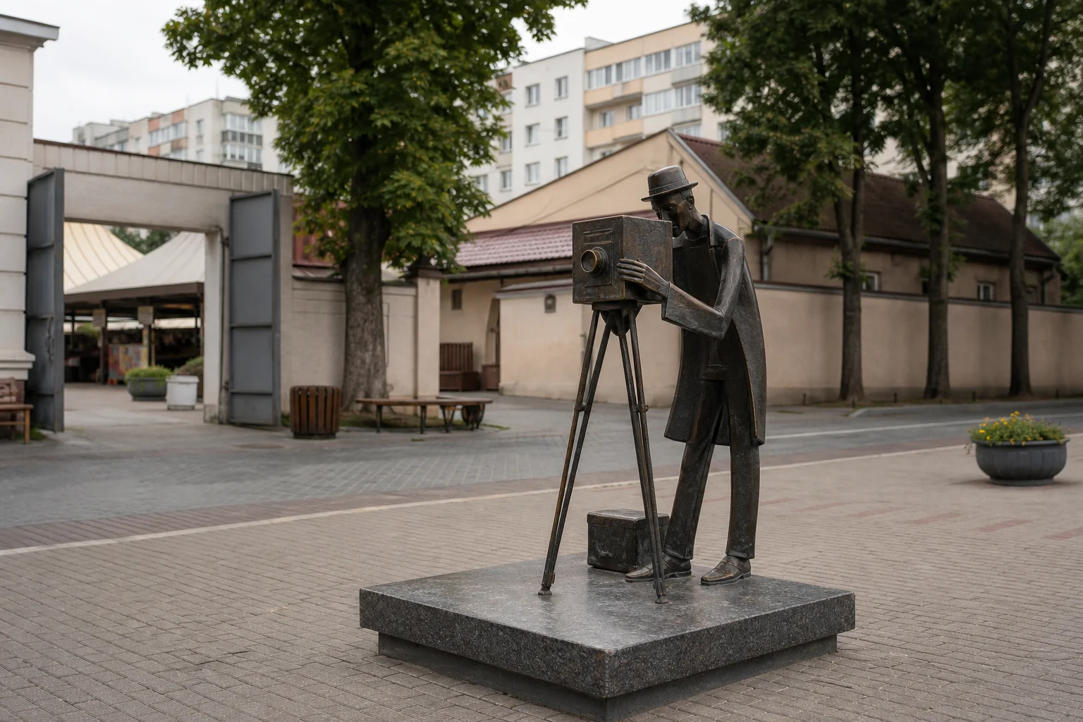 Скульптура "Фотограф" (Минск)