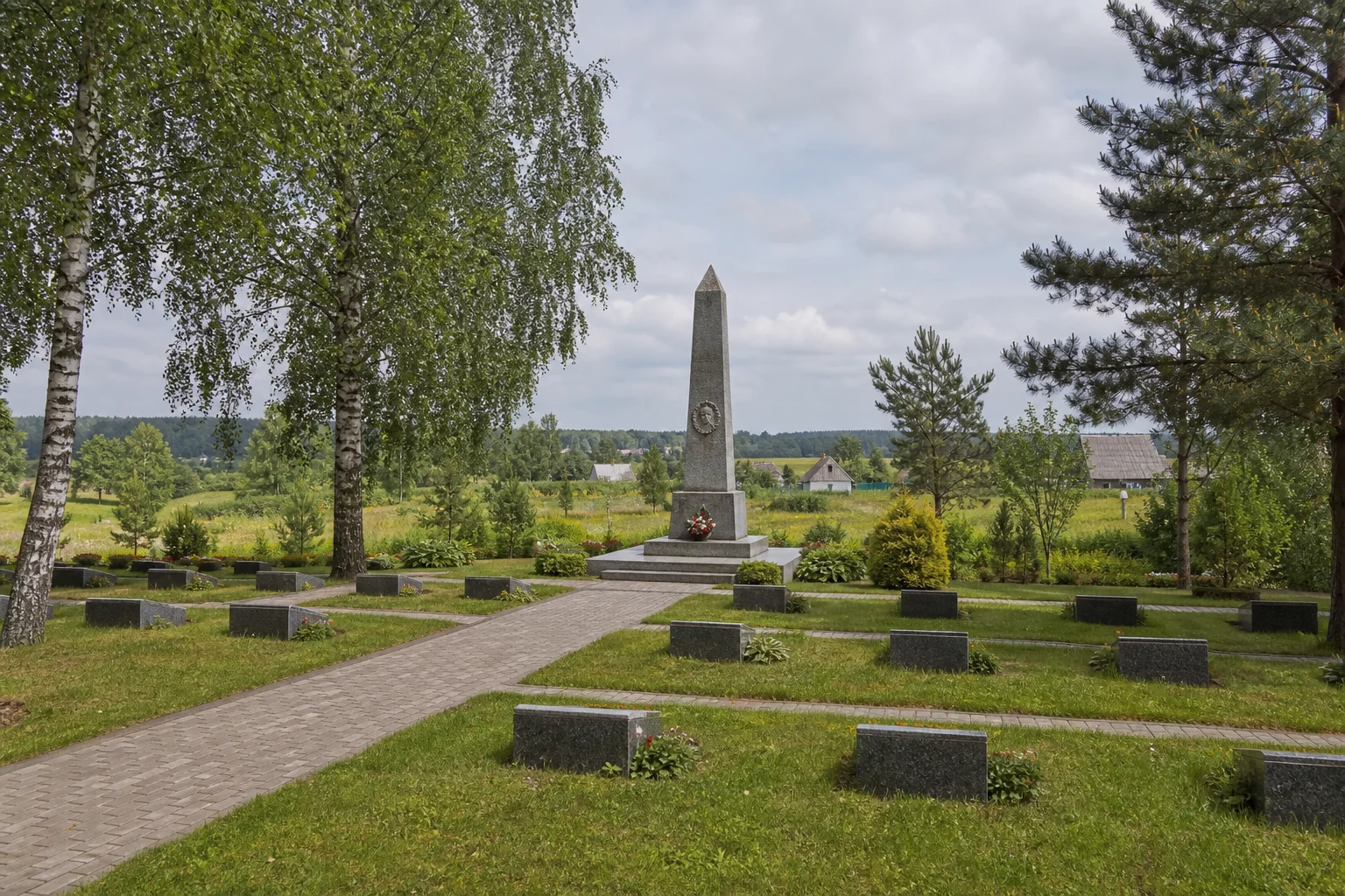 Воинское захоронение №2350