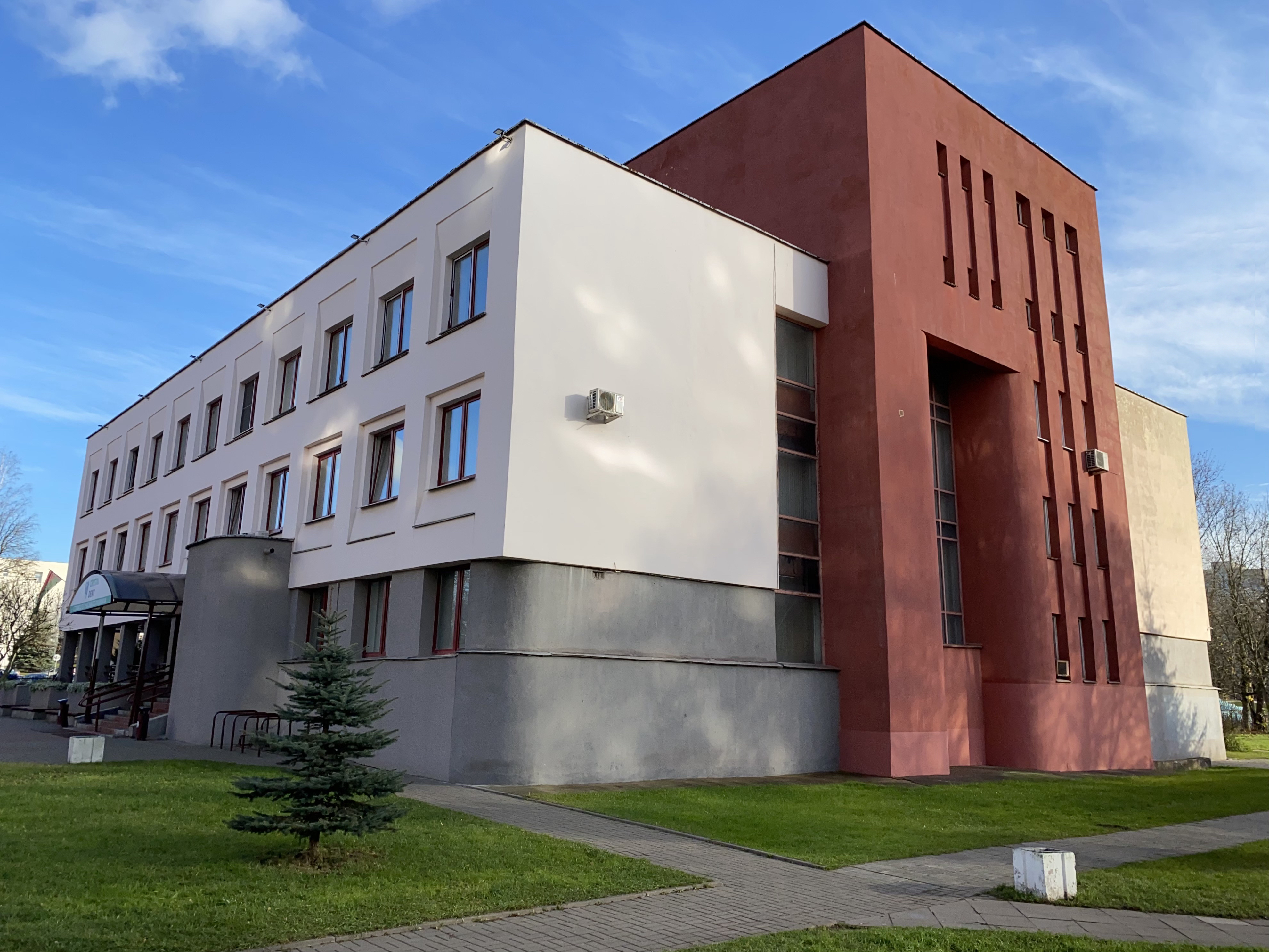 Здание стоматологии № 9 (Минск)