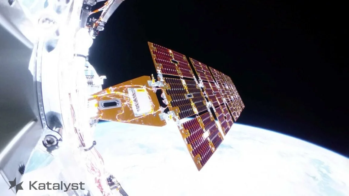 NASA отменяет миссию по спасению обсерватории Swift