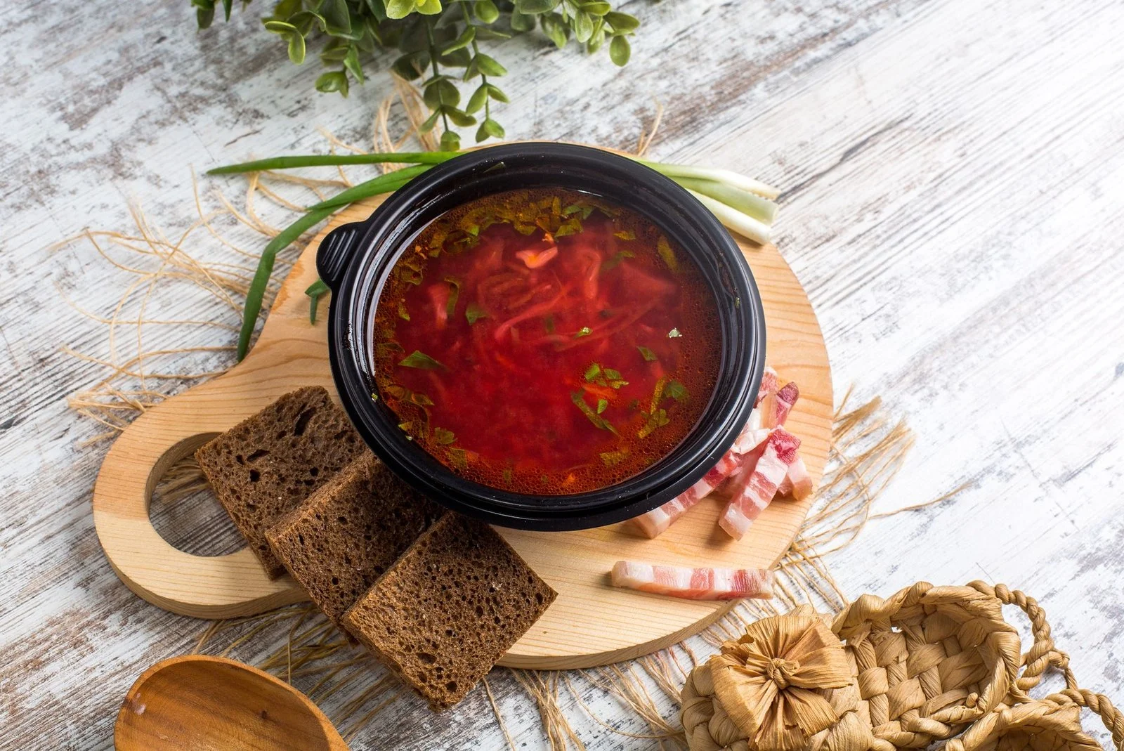 Борщ по-белорусски: домашний рецепт и где искать белорусскую кухню в Минске