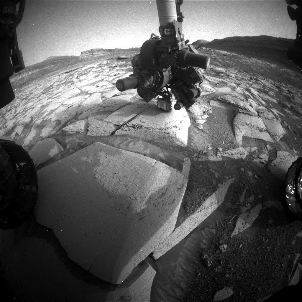 Марсоход Curiosity отметил 14 лет на Марсе научными измерениями