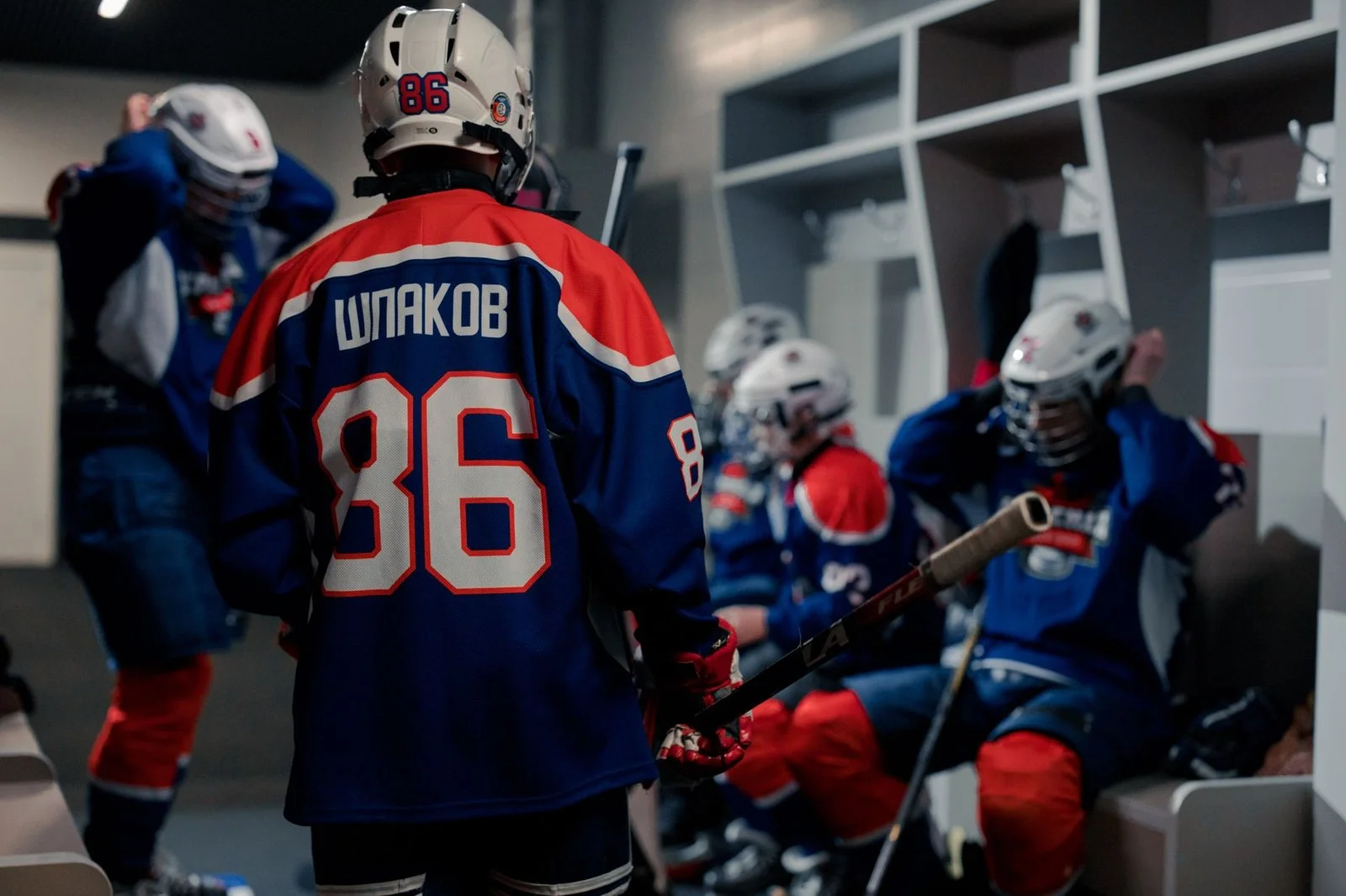 «Днепровские львы» победили «Ястребов» со счётом 3:1
