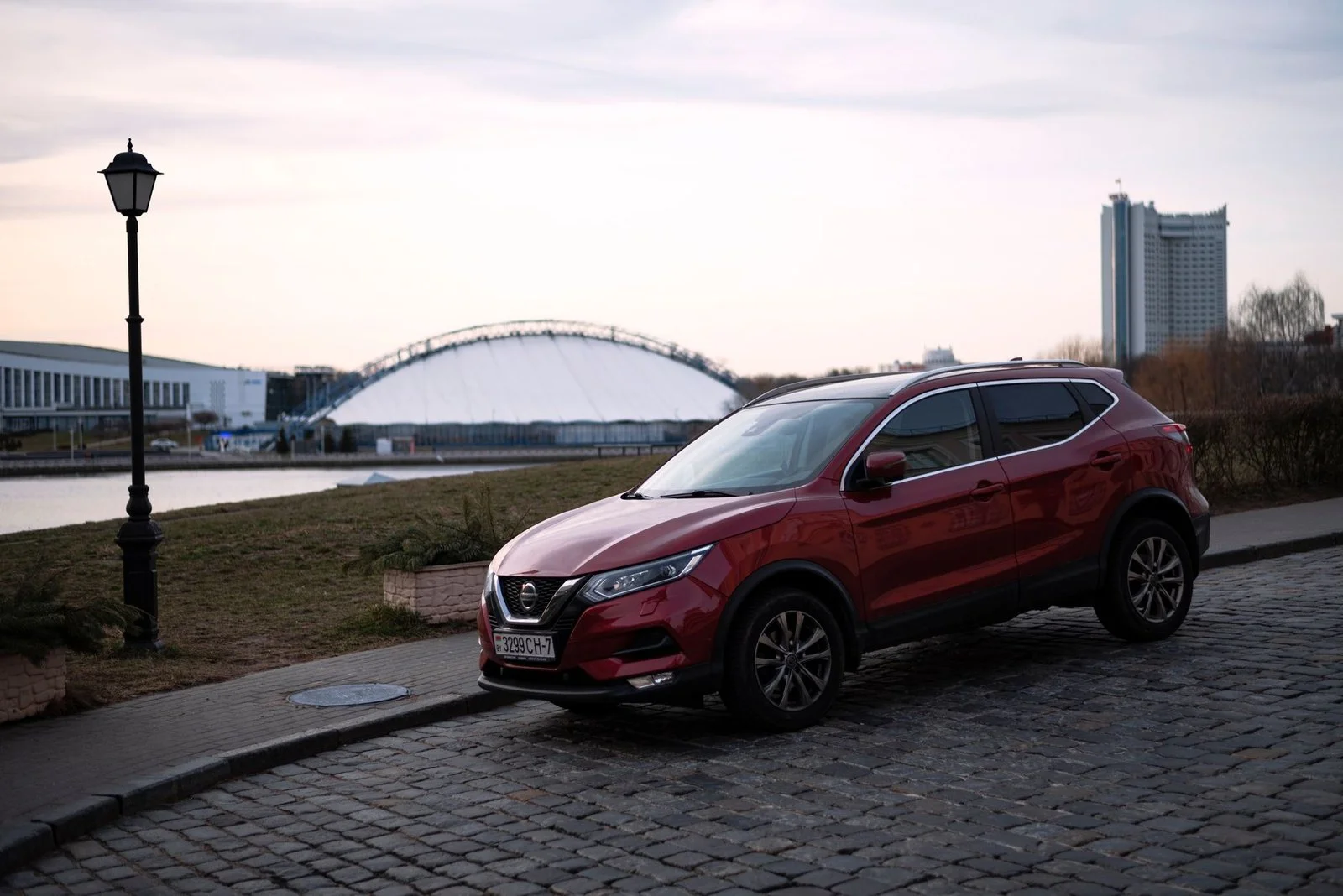 Nissan проехала 1 230 миль на одном баке и получила рекорд Guinness