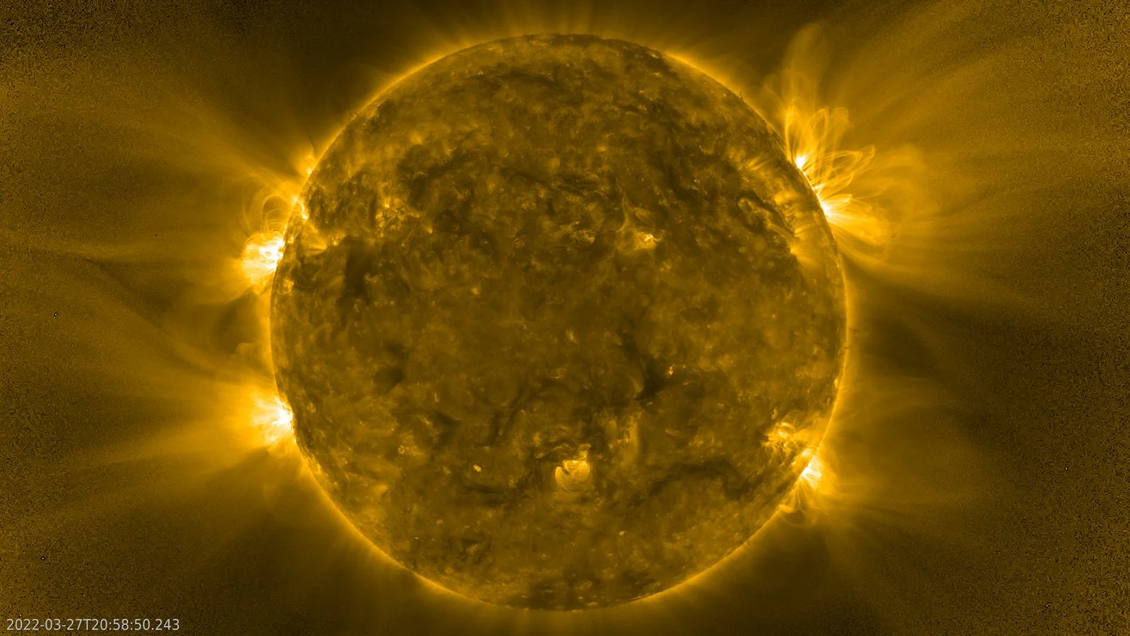 Solar Orbiter проследил источник магнитного «свитчбэка» до Солнца