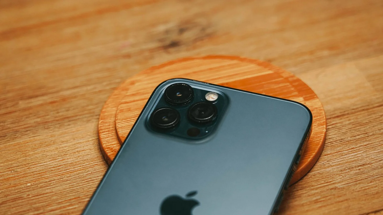 Apple выпускает складной iPhone спустя восемь лет разработки