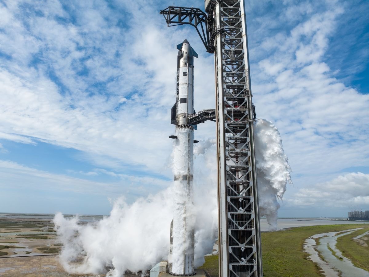 Акции SpaceX снизились до цены IPO перед запуском Starship