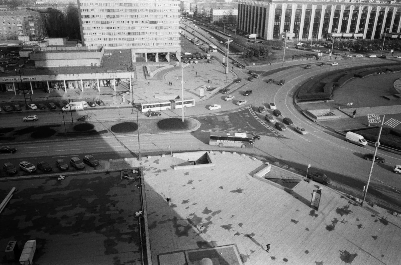 Автобусы № 88С, 108 и 164 ночью объедут участок улицы Голодеда