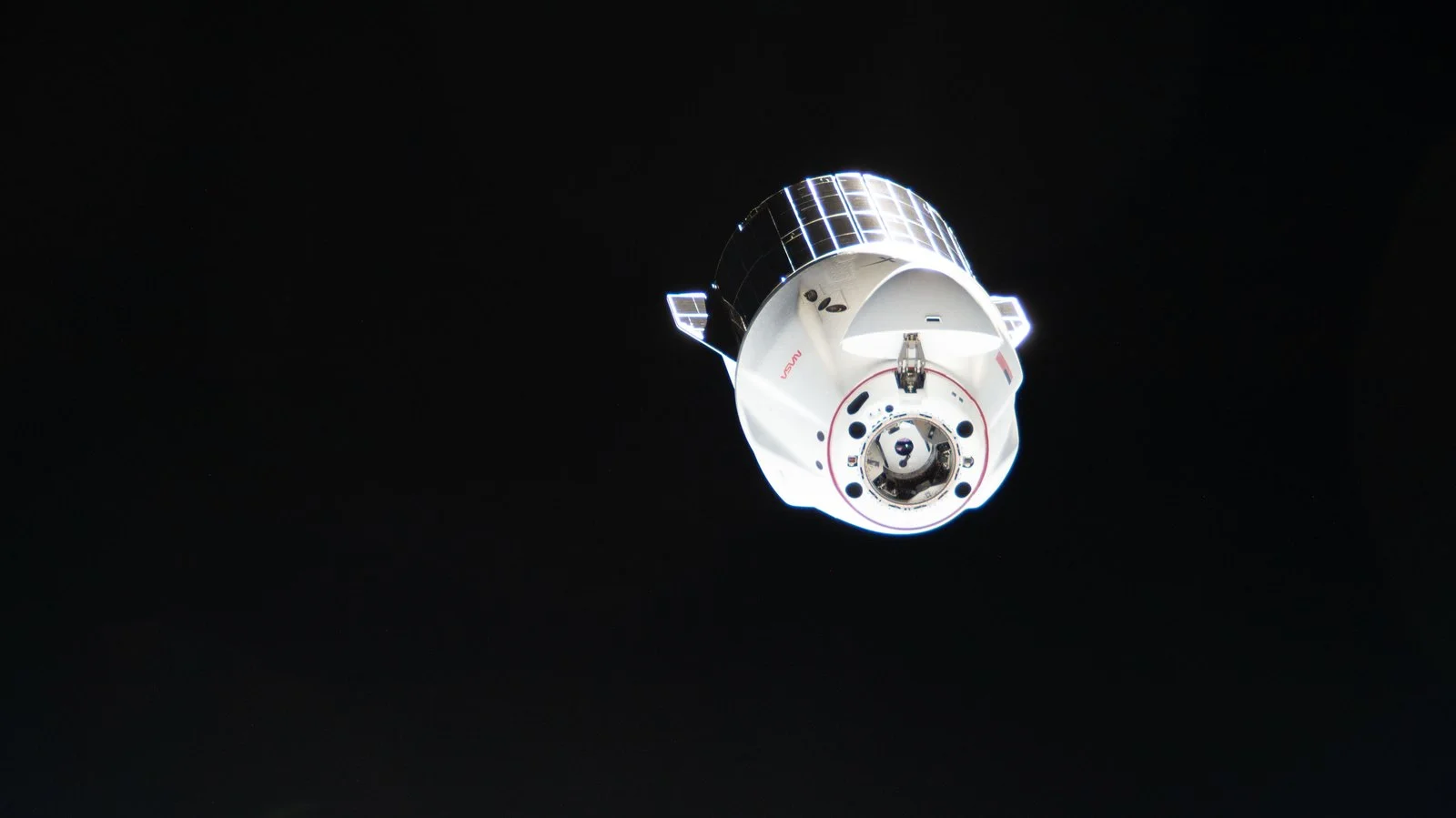 SpaceX отправит к МКС 2,9 тонны груза: запуск назначен на 13 октября