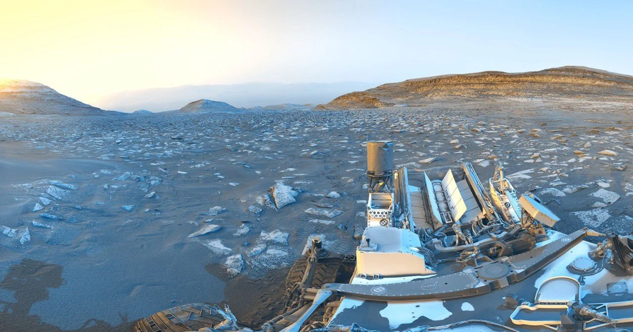 Марсоход Curiosity отметил 5000-й день на Марсе художественной «открыткой»