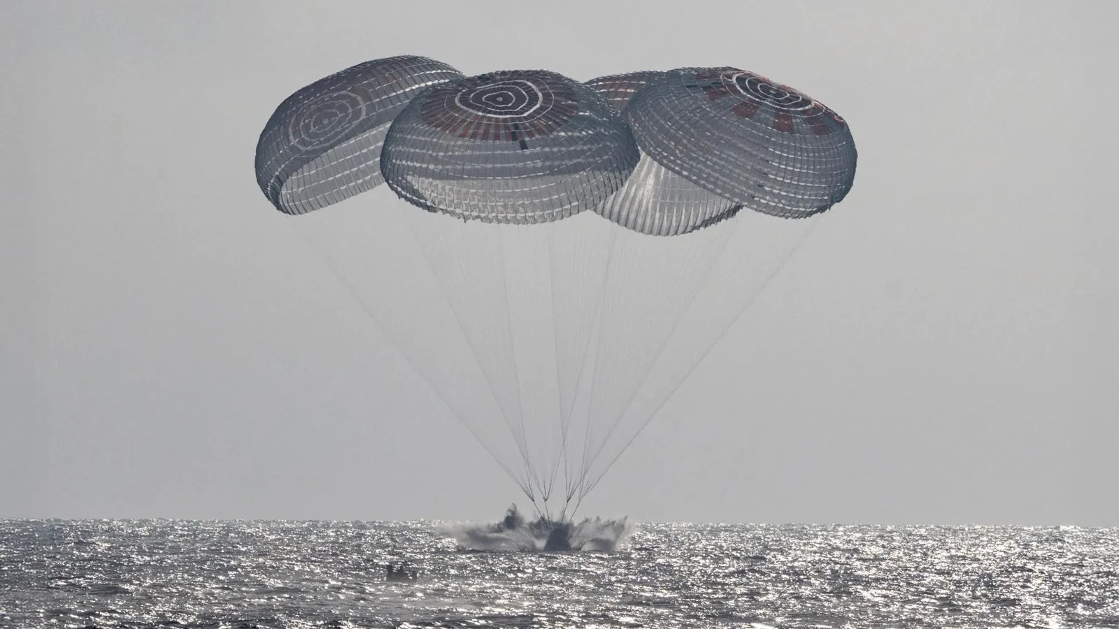 Crew Dragon вернул экипаж Crew-12 после 237 дней на орбите