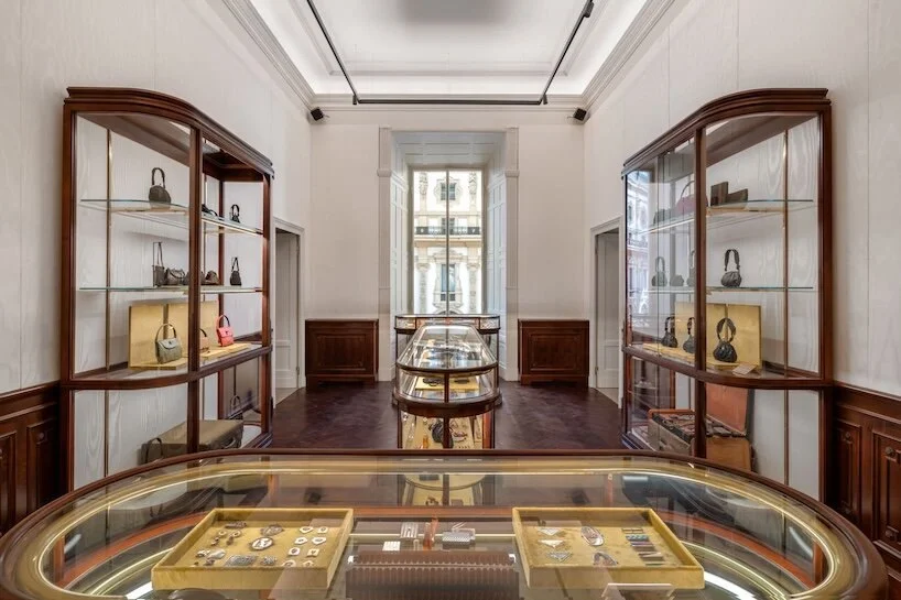 Prada Galleria в Милане: восемь этажей моды, истории, искусства и пастиччерии