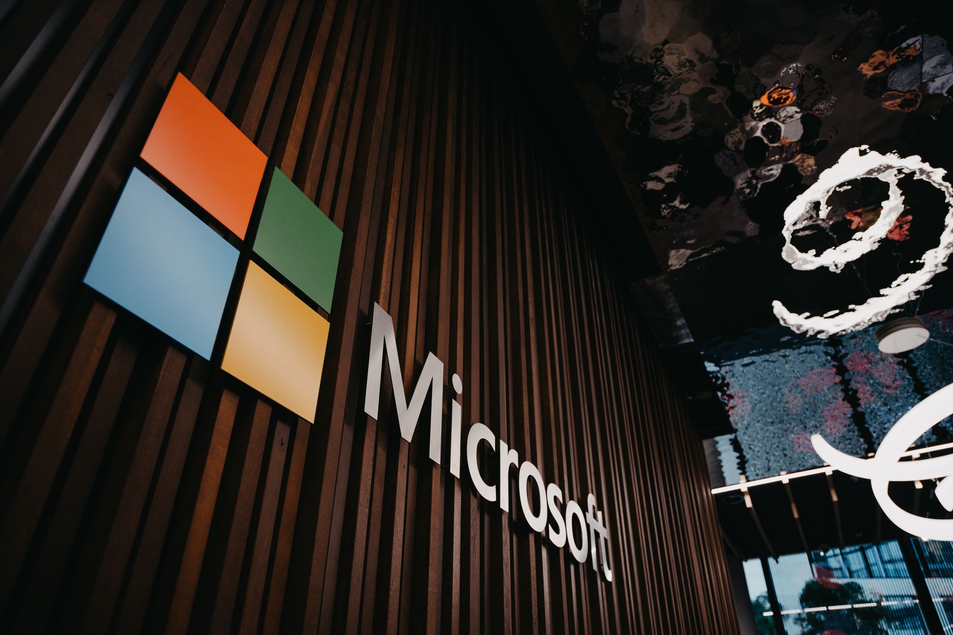 Microsoft выпустила рекордное количество обновлений безопасности