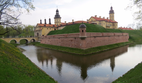 Дворцово-парковый комплекс Радзивиллов в Несвиже — фото 2