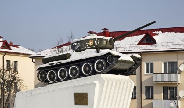 Памятник Воинам-освободителям в Слониме