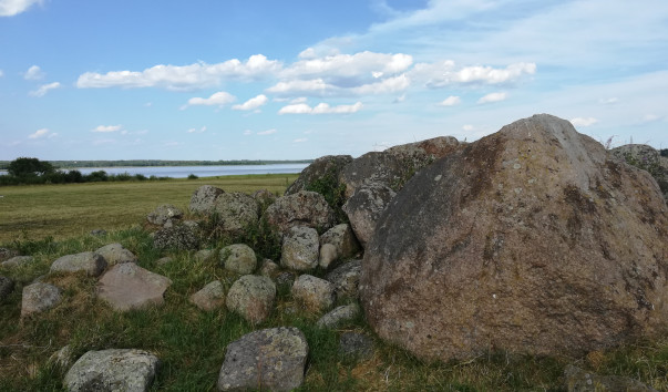 Археологический памятник "Белорусский Стоунхендж" возле озера Яново — фото 3