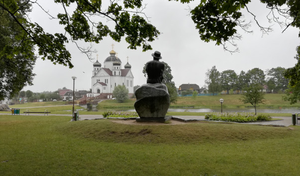 Памятник Франциску Богушевичу в Сморгони — фото 2