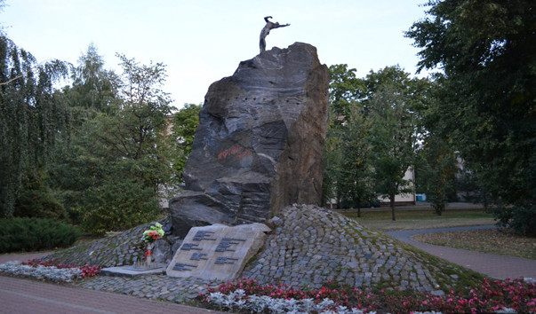 Памятник воинам-афганцам в Барановичах