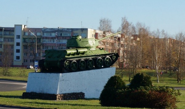 Памятник-танк «Т-34-85» в Полоцке