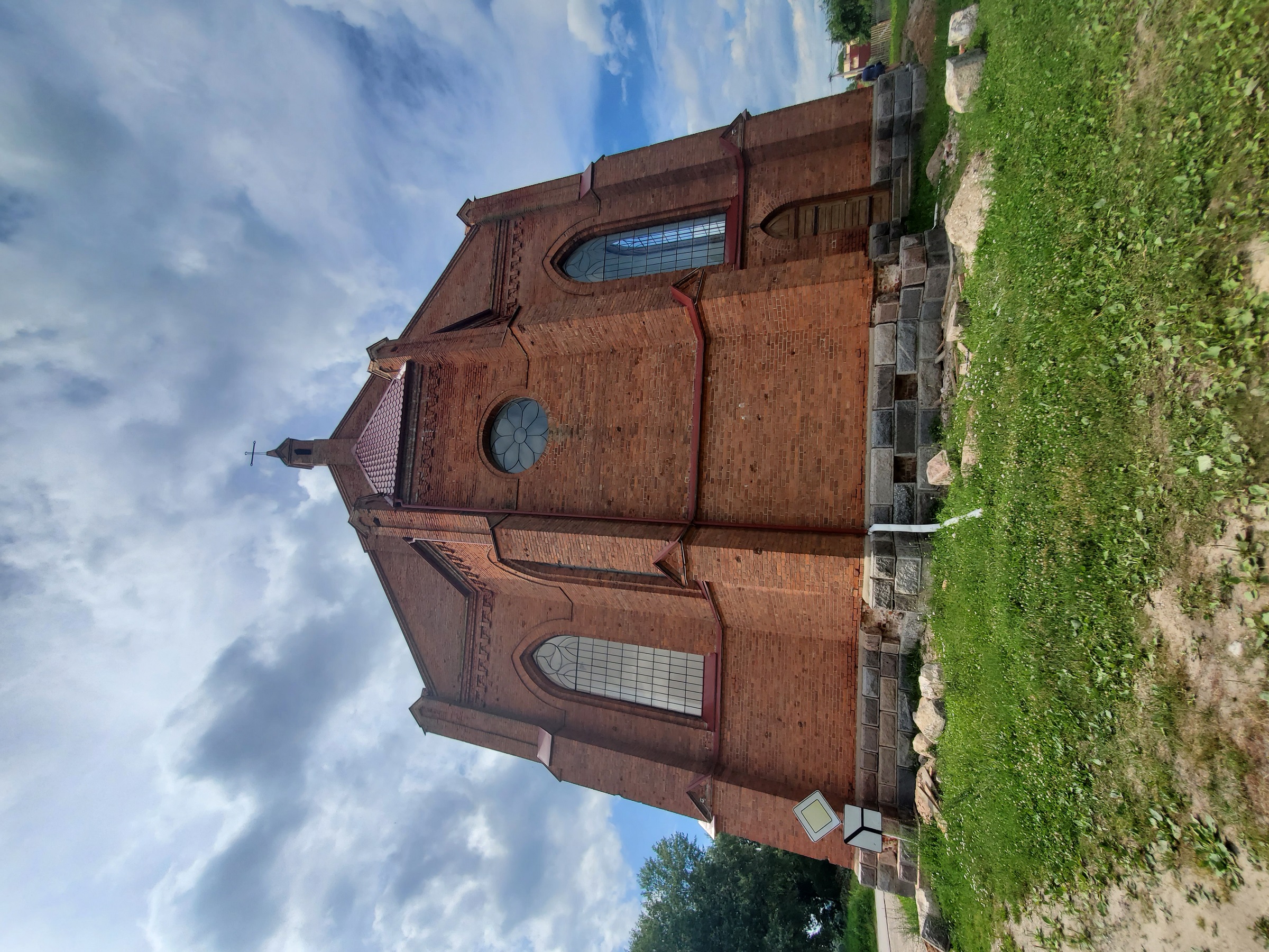 Костел Святого Лаврентия в Ушачах