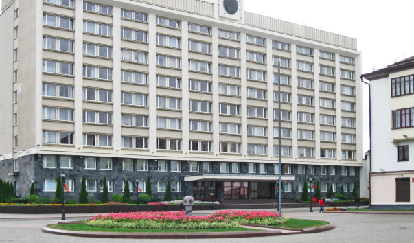 Знак "Нулевой километр" в Гродно