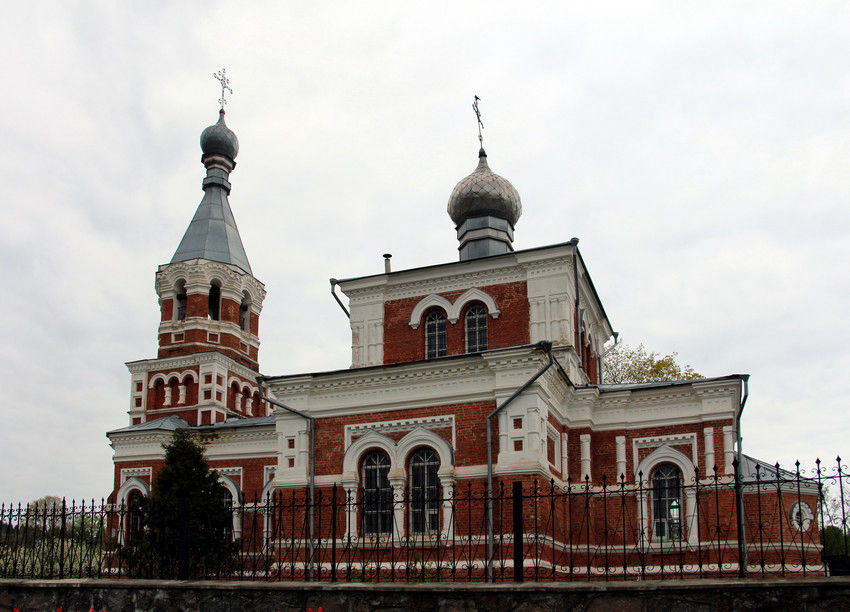 Свято-Вознесенская церковь в Лужесно — фото 2