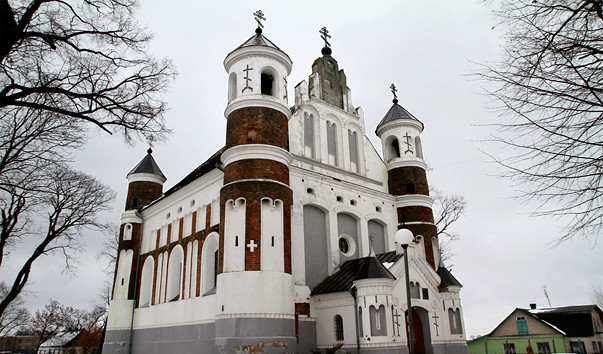 Церковь–крепость в деревне Мурованка