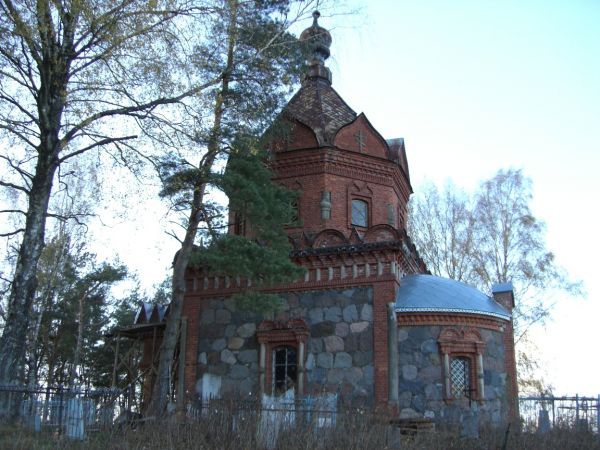 Свято-Иверская церковь в Бездедовичах