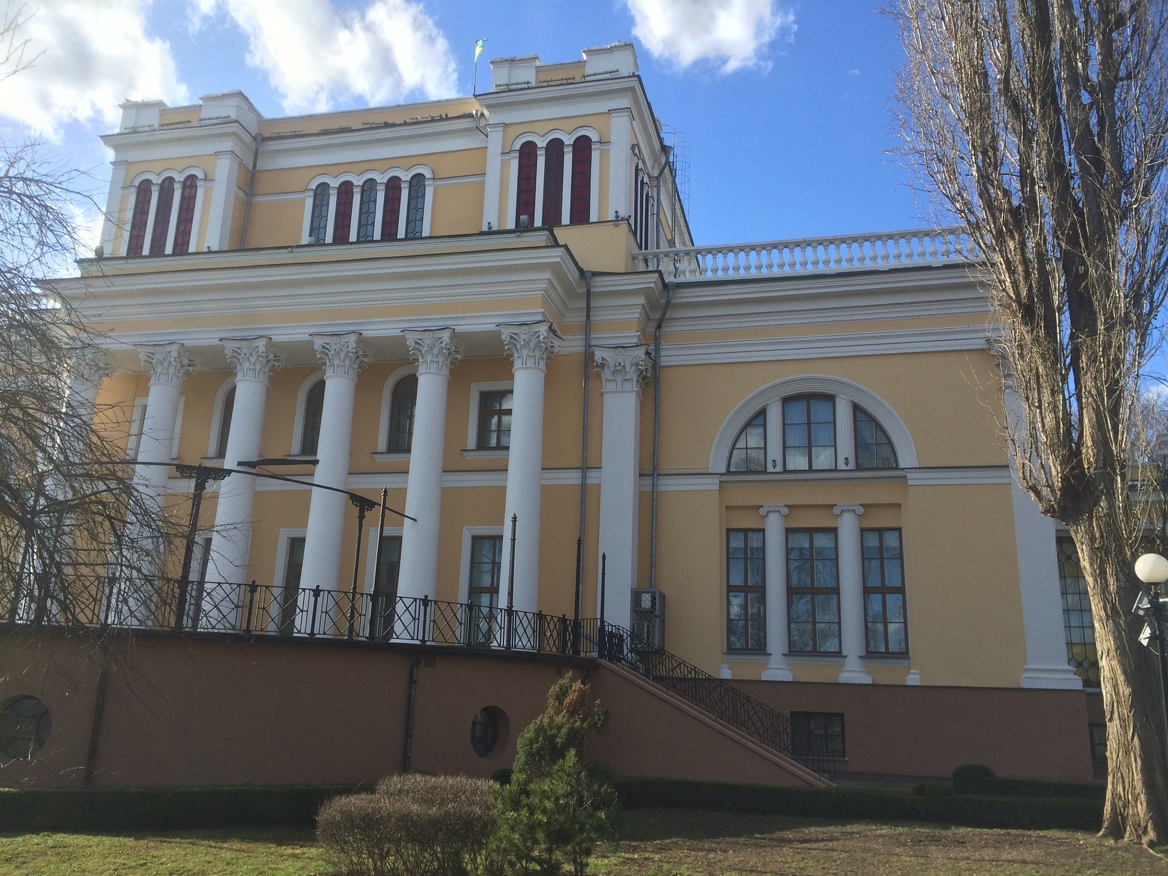 Гомельский дворцово-парковый ансамбль Румянцевых и Паскевичей — фото 2