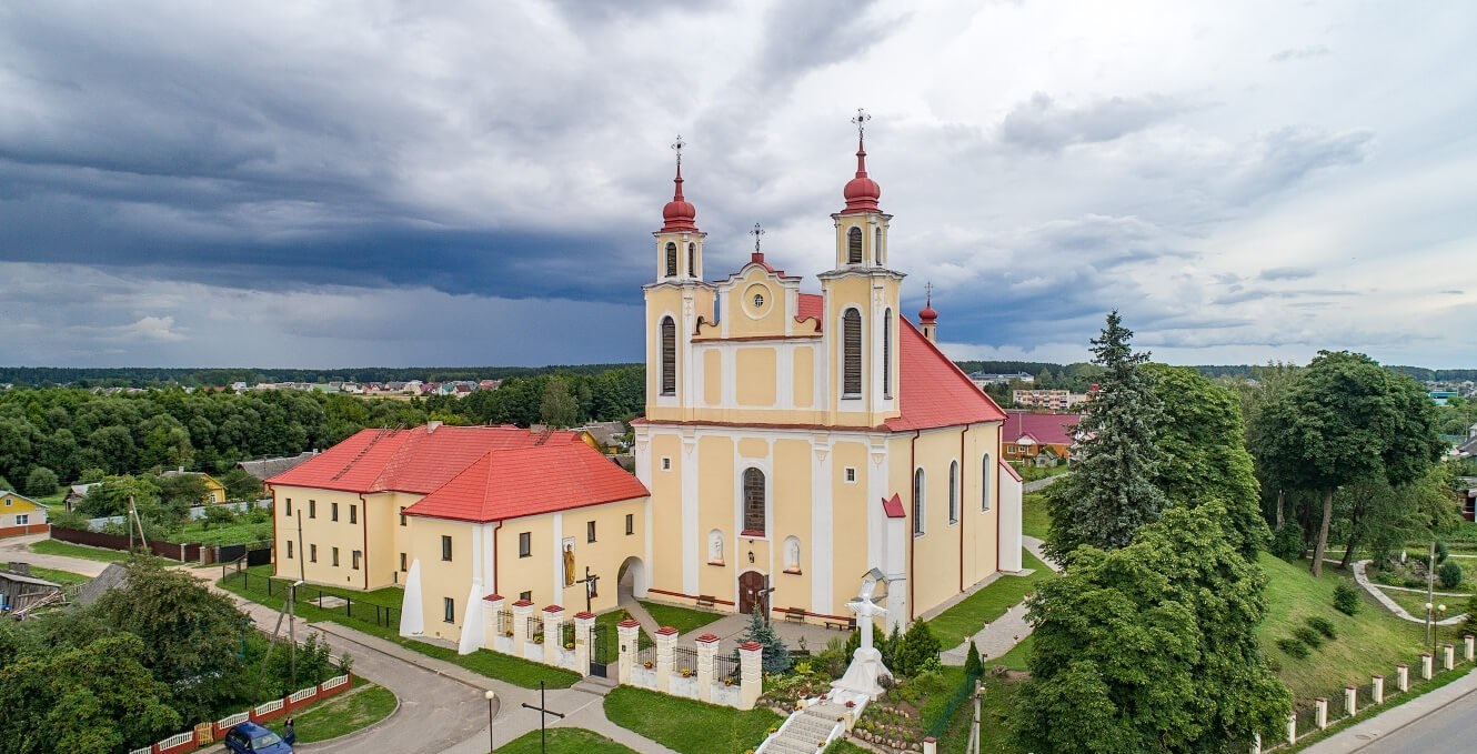 Костел Святых Петра и Павла в Ивье