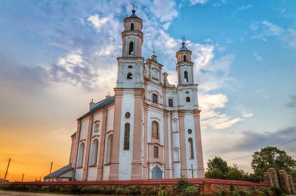 Михайловский храм в Лужках