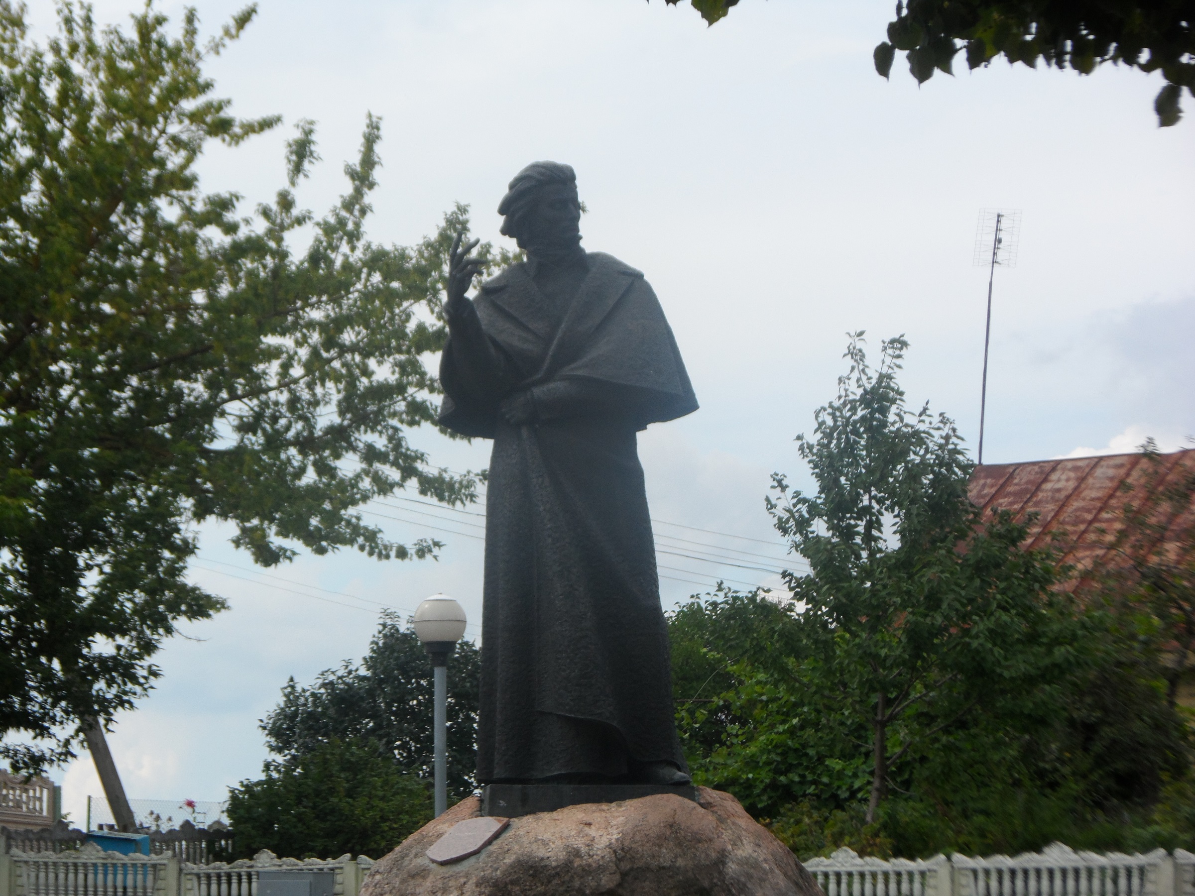 Памятник Адаму Мицкевичу в Новогрудке